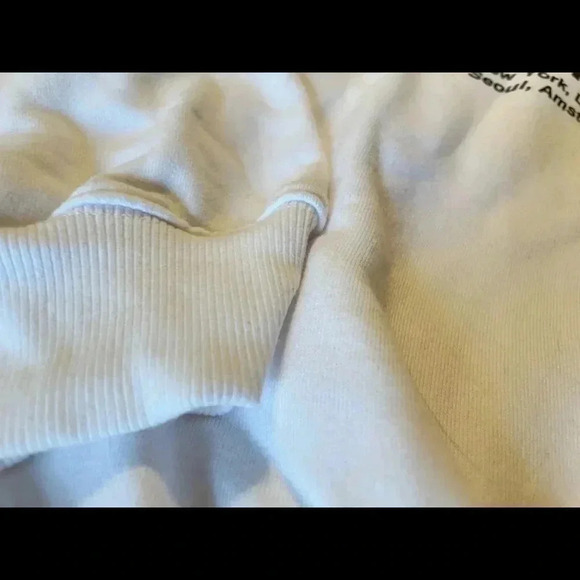 Forever 21 band tour crewneck sweatshirt white women’s size M high neck pullover - Picture 5 of 5